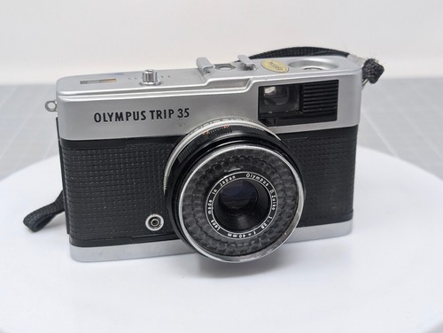 Olympus trip 35mm camera - 35,